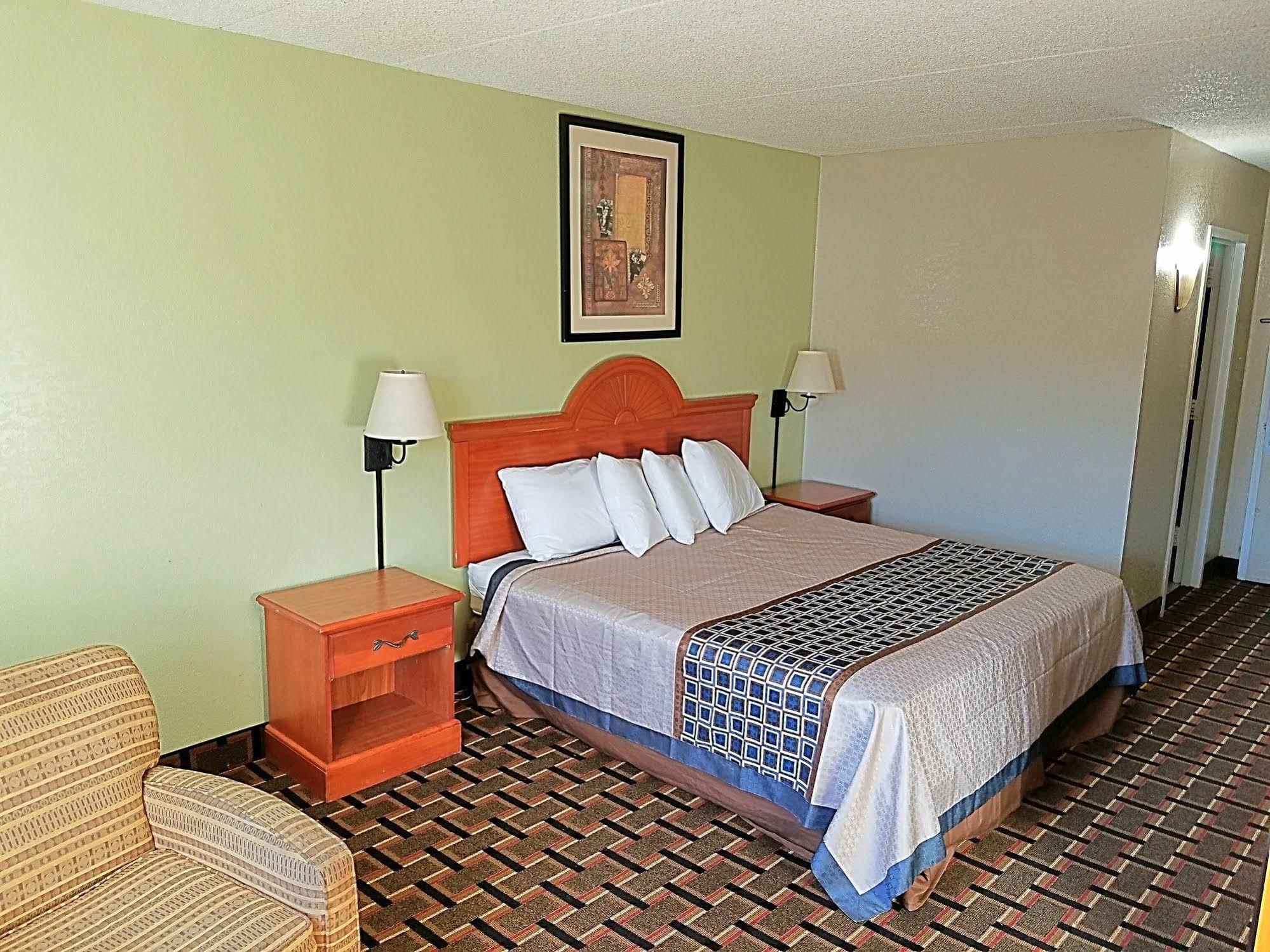 Red Roof Inn Richmond, Va - W Broad St 헨라이코 외부 사진